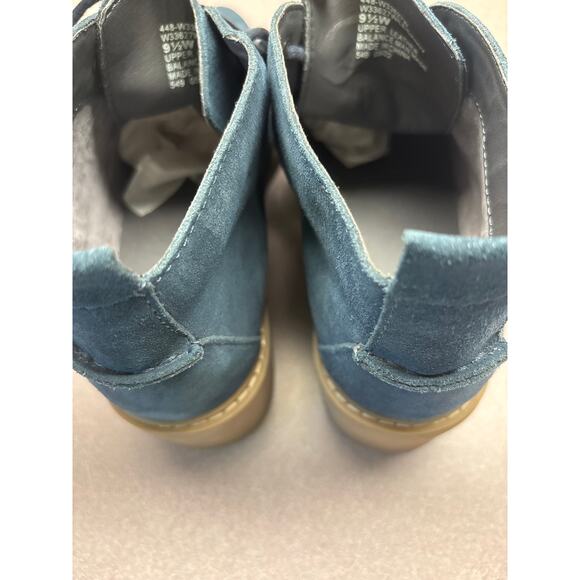 White Mountain Blue Danny Suede Booties Size 9.5W - Picture 9 of 9